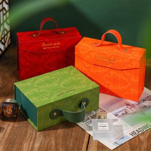 Lovely Carrying Paperboard Birthday Gift Box Rectangle Shape