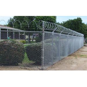China Black Chain Link Fence Cost  /Cyclone Fence 1.5m*10m*60mm*3.5mm on sale
