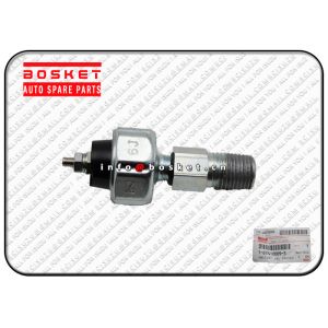 China Oil Pressure Switch Isuzu Engine Parts 1824100093 1-82410009-3 Suitable for ISUZU 6RB1 on sale