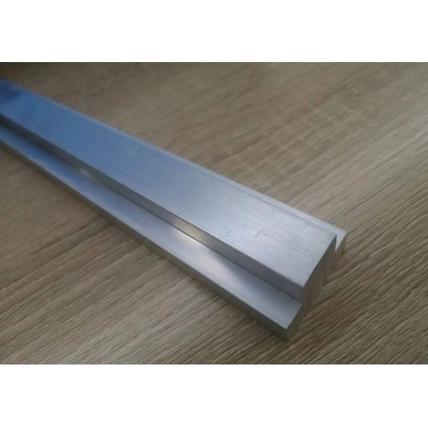 6061 Aluminium Extrusion Profiles Strong Hardness Solid For Equipment Accessories