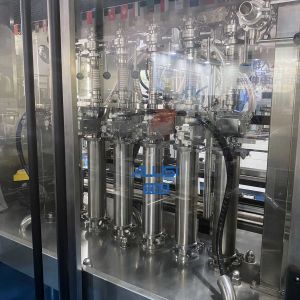 Quality 4 Nozzles Plastic Bottles Shampoo Automatic Liquid Filling Machine for sale