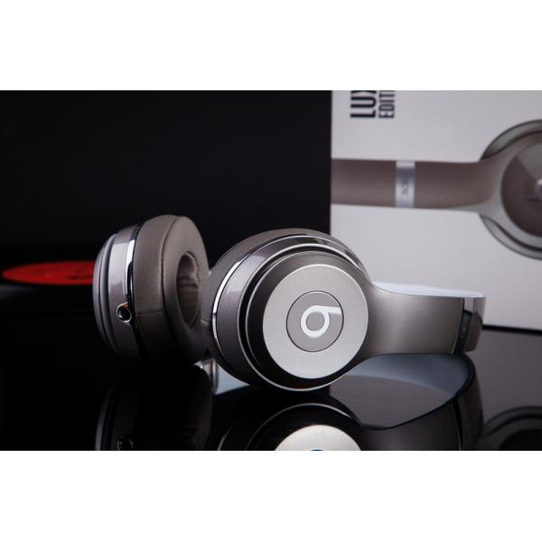 Newest 2016 Beats by Dr.Dre Solo2 On-Ear Wired Luxe Edition Headphones Silver New Beats by Dr. Dre Solo2 Wired On-Ear