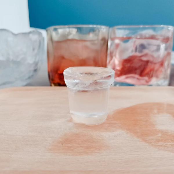 Hot Seller Bingsu Crystal Cylindrical Ice Machine Maker 15kg Ice Storage 220V Voltage