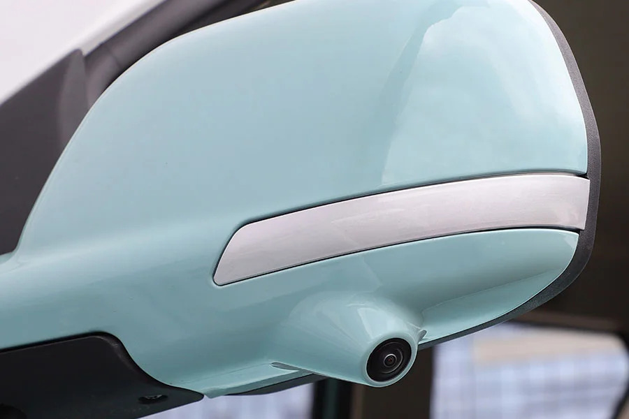 120km Pure Electric Beiqi Baw Yuanbao Pony 4 Seats Mini Ev for Adults Energy Vehicles Smart RHD Electric Car Wheelbase 2050