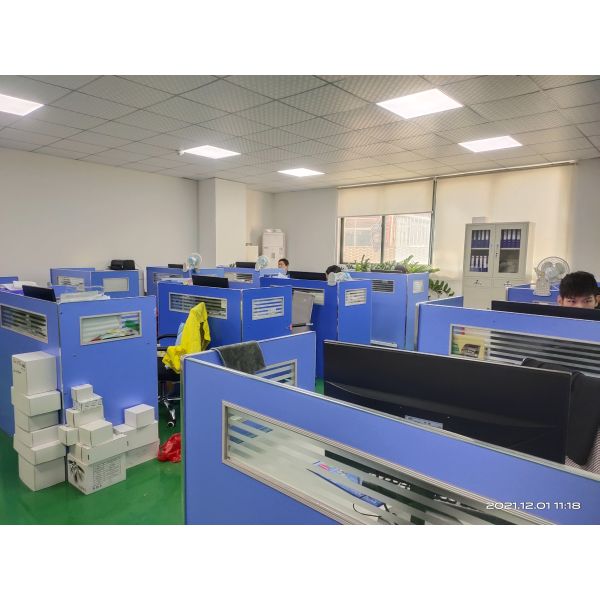 50000 Hours Lifespan Solar Fence Light with 120° Beam Angle and 2-Year Warranty for Outdoor Garden Decoration