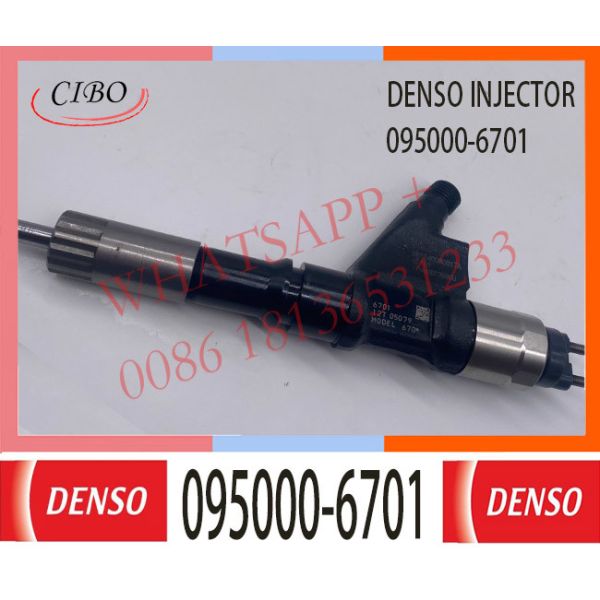 DENSO Common rail Diesel Fuel Injector 095000-6701 For HOWO Truck R61540080017A