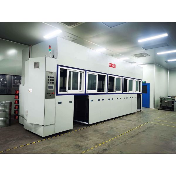 Buy Vacuum Hydrocarbon Washing Machine with 380V Power Supply 90% Solvent Recovery and Circulation Filtration at wholesale prices