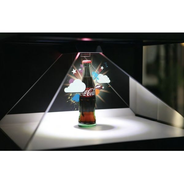270 Degree 3 Side 42 Inch Pyramid Hologram Display 3D Projection Holographic Showcase