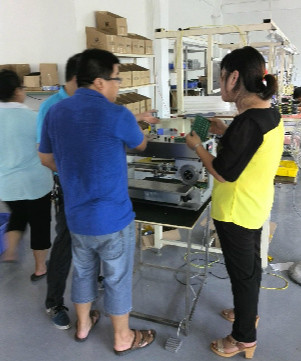 V Cut Assembly Motorized PCB Depaneling Machine With Automatic Safe Sensor