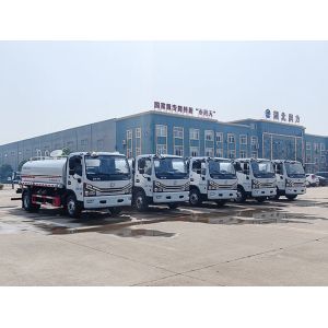 Hubei Cheap Price New 5000 Liter Water tank Truck 5 Cub Tonn Sprinkler Truck