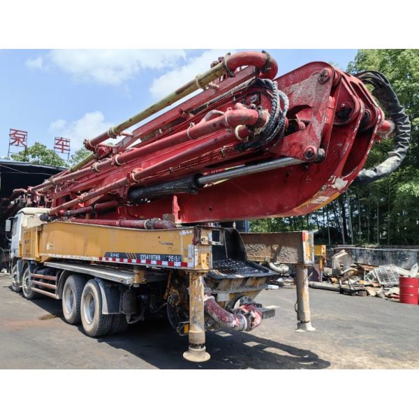 2013 Used Concrete Pump Truck 52m Concrete Mixer Machine Concrete Boom Pump