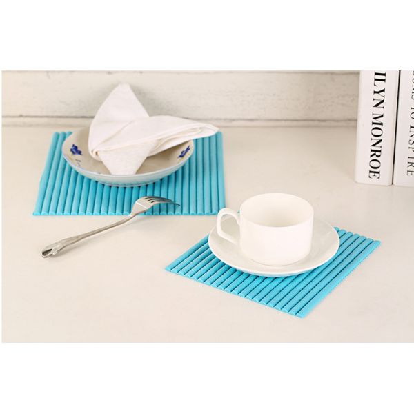 Non Toxic Materials Non Slip Table Protector 350g Rug Pad For Dinnerware Anti Slip Pvc Mat