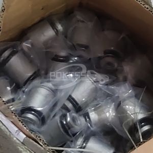 POKESS Auto Control Arm Bushing FR3C3C270AA F2GC5K653AXB Suspension Control Arm