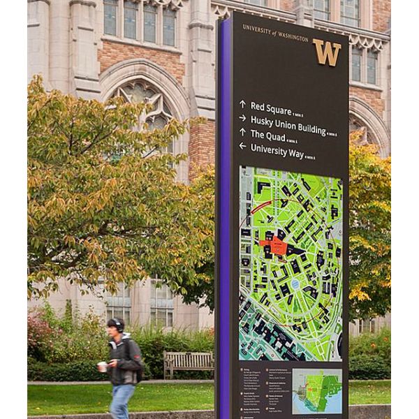 Buy Android Outdoor Interactive Wayfinding Kiosk Waterproof Custom Accepted at wholesale prices