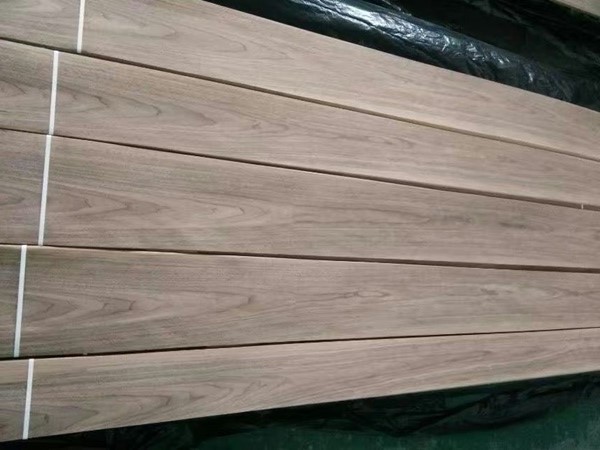 Buy American Black Walnut Wood Veneer at wholesale prices