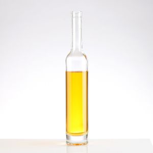 Quality 750 Ml Vodka Clean Liquor Spirit Long Neck Decanter Bottle Perfect for Whiskey Lovers for sale