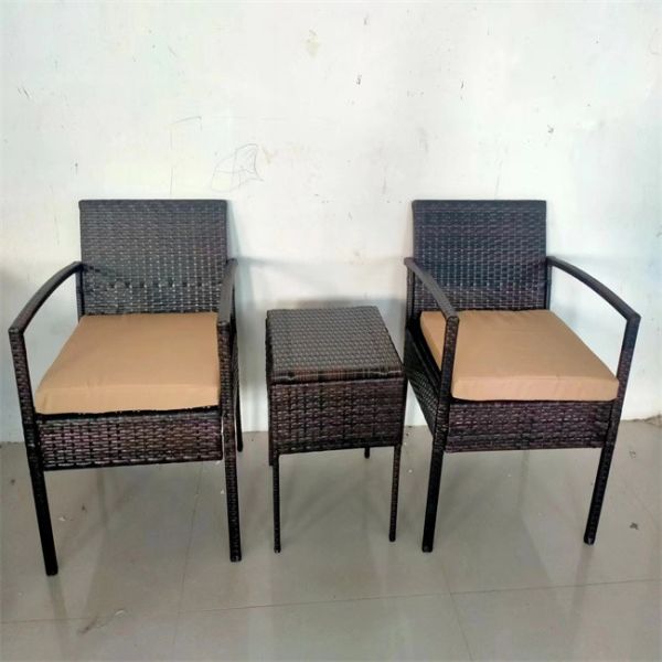 Outdoor Patio Wicker Dining Set Table Chairs Tempered Glass Tabletop Porch