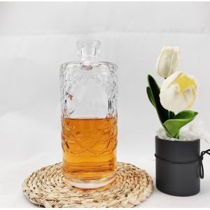 Fashion Shape Super Flint Brandy Spirits Empty White Liquor Glass Bottle Vodka