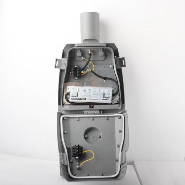 Power Factor >0.95 IP65 Outdoor Street Light Fixtures Aluminum Alloy Customizabl