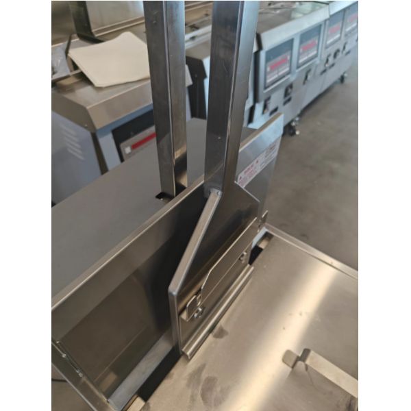 Quick Heating 304SUS 13.5kw Auto Lift Advanced Technology Electric Commercial Chips Open Fryer