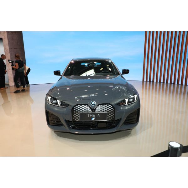 High Speed 5 Doors 5 Seats BMW i4 Pure Electric Car 4785x1852x1455 Energy Vehicle