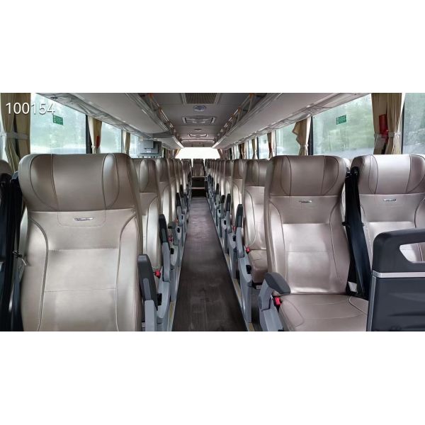 Kinglong 56seater Used Coach Bus XMQ6135 Double Axle Weichai Engine Air Bag Suspension