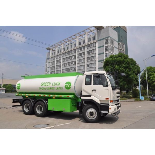 Buy DF Nissan Diesel Fuel Oil Tank Truck at wholesale prices