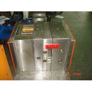 HASCO Hot Runner Injection Mold 3 Plate Tool LKM Base