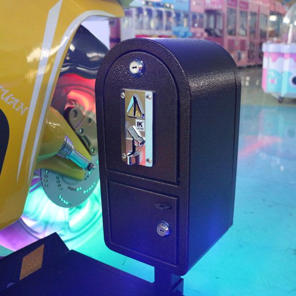 Simulator Car Racing Game Machine / Motorbike Arcade Machine Real Speed