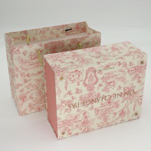 Custom Pink Cosmetic Packaging Foldable Gift Boxes Cardboard Magnet Folding