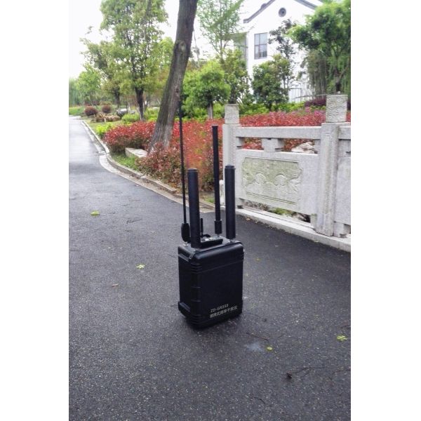 Buy 120 Watt Bomb Signal Jammer 24 Kg Light Weight 20MHz-6GHz Working Frequency at wholesale prices