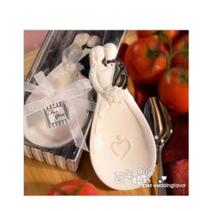 China New creative promotion gift product wedding gift ceramic plate on sale