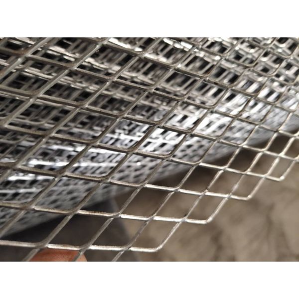 5 * 10 MM Expanded Sheet Metal Mesh Roll / Expanded Metal Lath For Vietnam