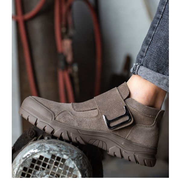 Rubber Sole Safety Shoes for Unisex Suede Work Boots in Industrial Settings