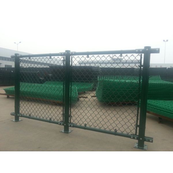 Buy Q195 Sportsfield 50*50mm Plastic Coated Diamond Mesh Fencing at wholesale prices