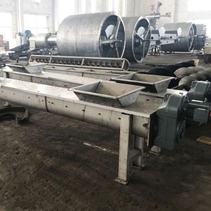 Horizontal Carbon Steel Sludge Shaftless Screw Conveyor Movable