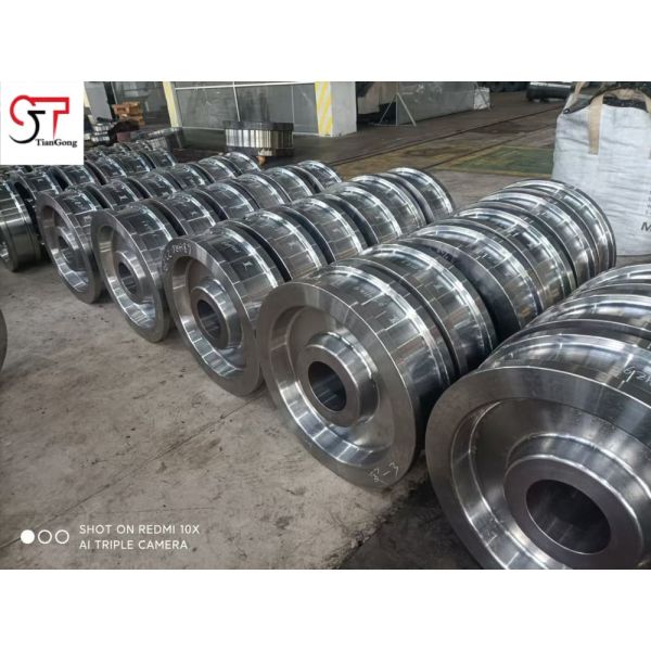 High Strength Heavy Accurate Steel Forging Heat Treated Transmission Gear Forged Components