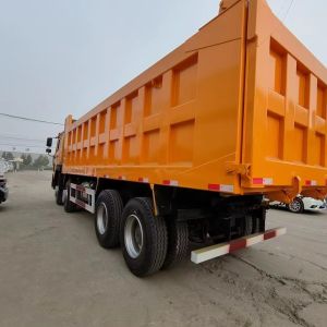Sencondhand Sinotruk Howo Dump Truck 40t Howo371 8x4 Tipper