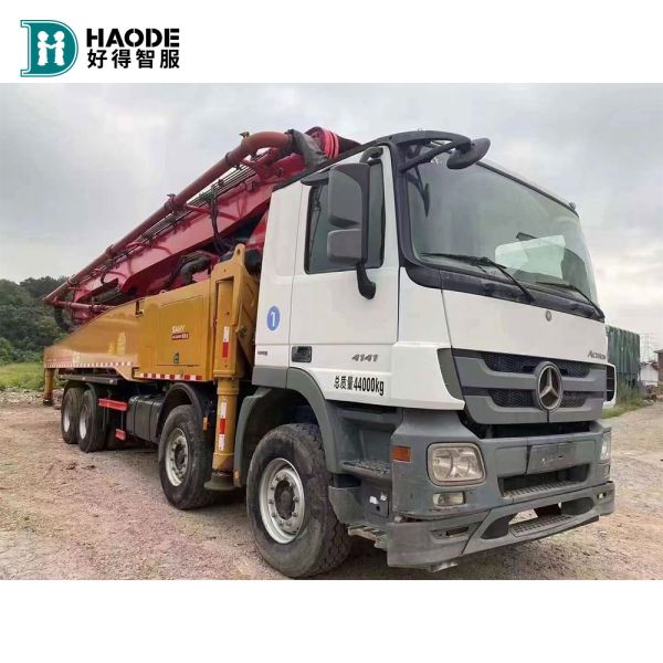 Haode 37m 52m 56m Sany Truck Mounted Concrete Pump 300kW/1800rpm Productivity 200/137 m3/h