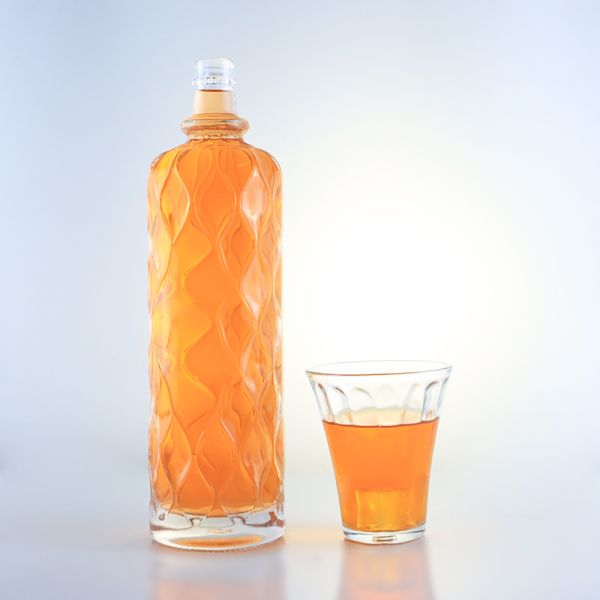 750ml Transparent Engraving Glass Bottle for Gin Rum Champagne Brandy Tequila Whisky Liquor