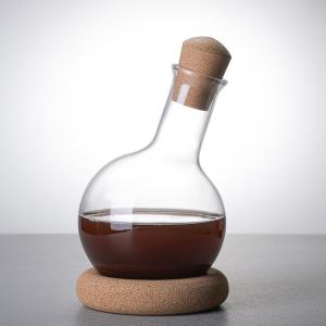 Home Hotel Restaurant Red Wine Decanter with Classic Design Style and Quick Pour