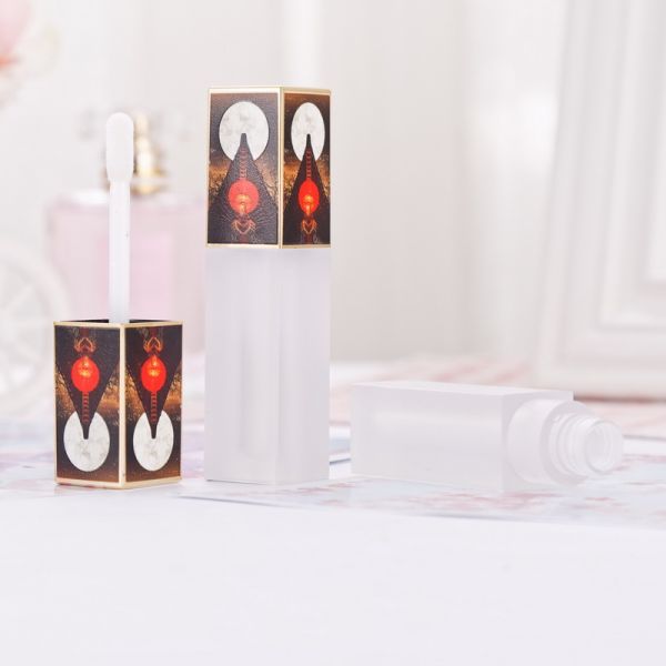 OEM Empty Lip Gloss Tube empty lip gloss containers with different color