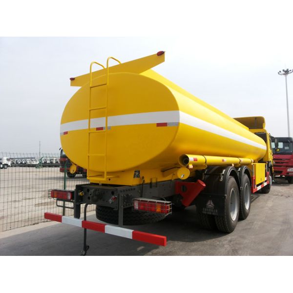 Buy 371HP 6x4 20000L Vegetable Oil Crude Oil Tanker Truck at wholesale prices