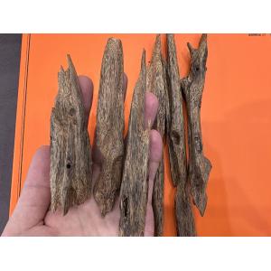 Black Dark Brown Agar Wood Incense Meditation Relaxation Aquilaria Logs