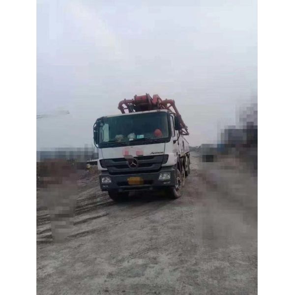 2013 Zoomlion 56m Construction Equipment Concrete Pump Truck