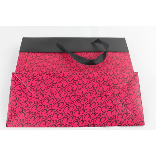 OEM Debossing Clothing Paper Bags