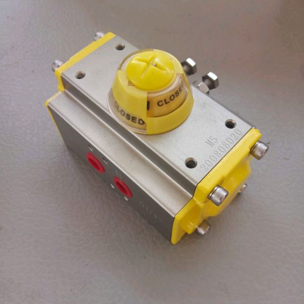 ATTUATORI PNEUMATICI ROTANTI DOUBLE ACTING (DA)SINGLE ACTING(SA) ACTIONNEURS PNEUMATIQUE