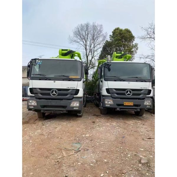 Construction Machinery Zoomlion 47m Used Concrete Pump with 1370mm Feeding