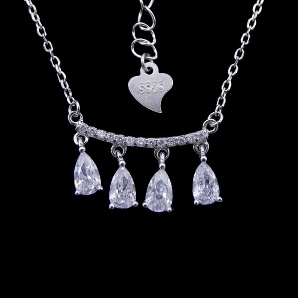 Customized 925 Silver Cubic Zirconia Necklace Round Shape Silver Half Zircon