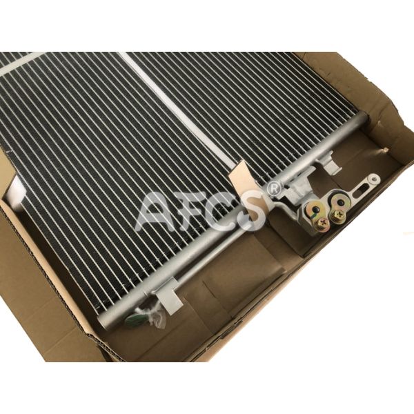 LR075358 GJ3219710AA Air Conditioning Condenser For Land Rover Discovery Sport Van